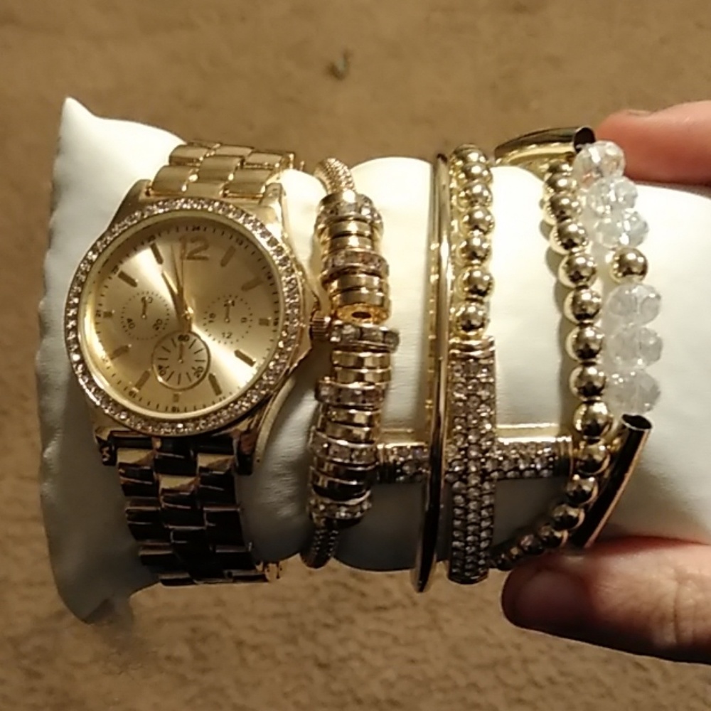 Watch and braclet set